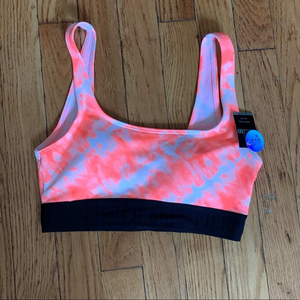VS - Pink Ultimate Sports bra